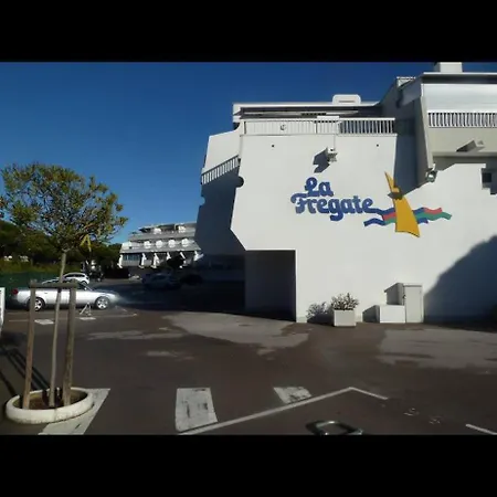 Port Camargue 100m De La Sud لو غراو دو روا